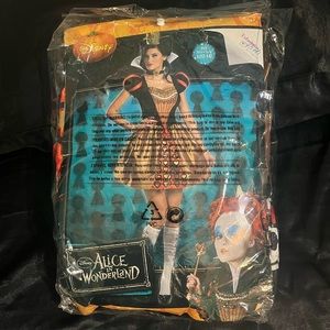 Queen of Hearts costume